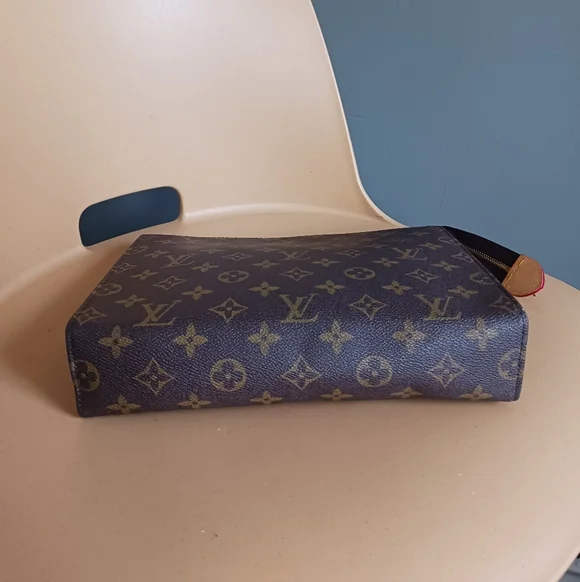 Louis Vuitton Pouch,toiletry, Cosmetic Bag, Case - Picture 9 of 14